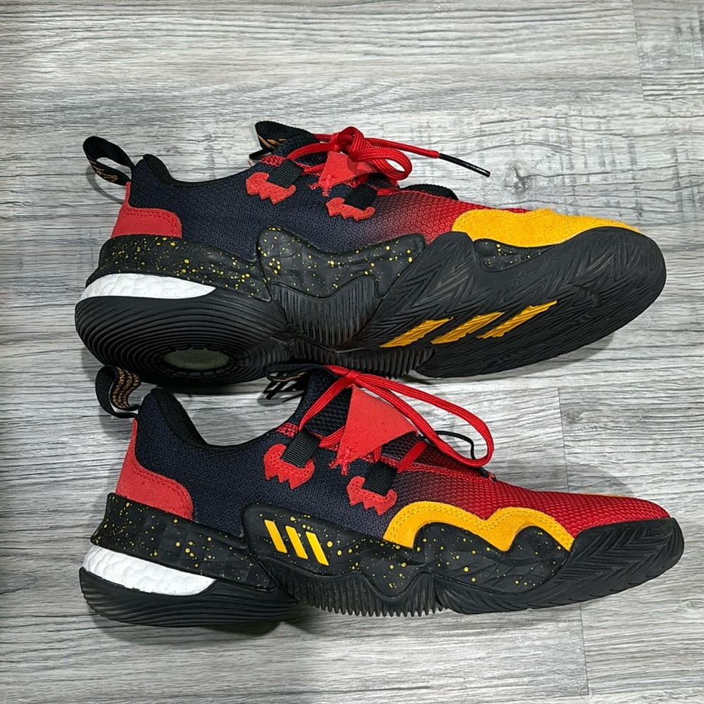 Adidas Trae Young 1 Men’s Size 10.5